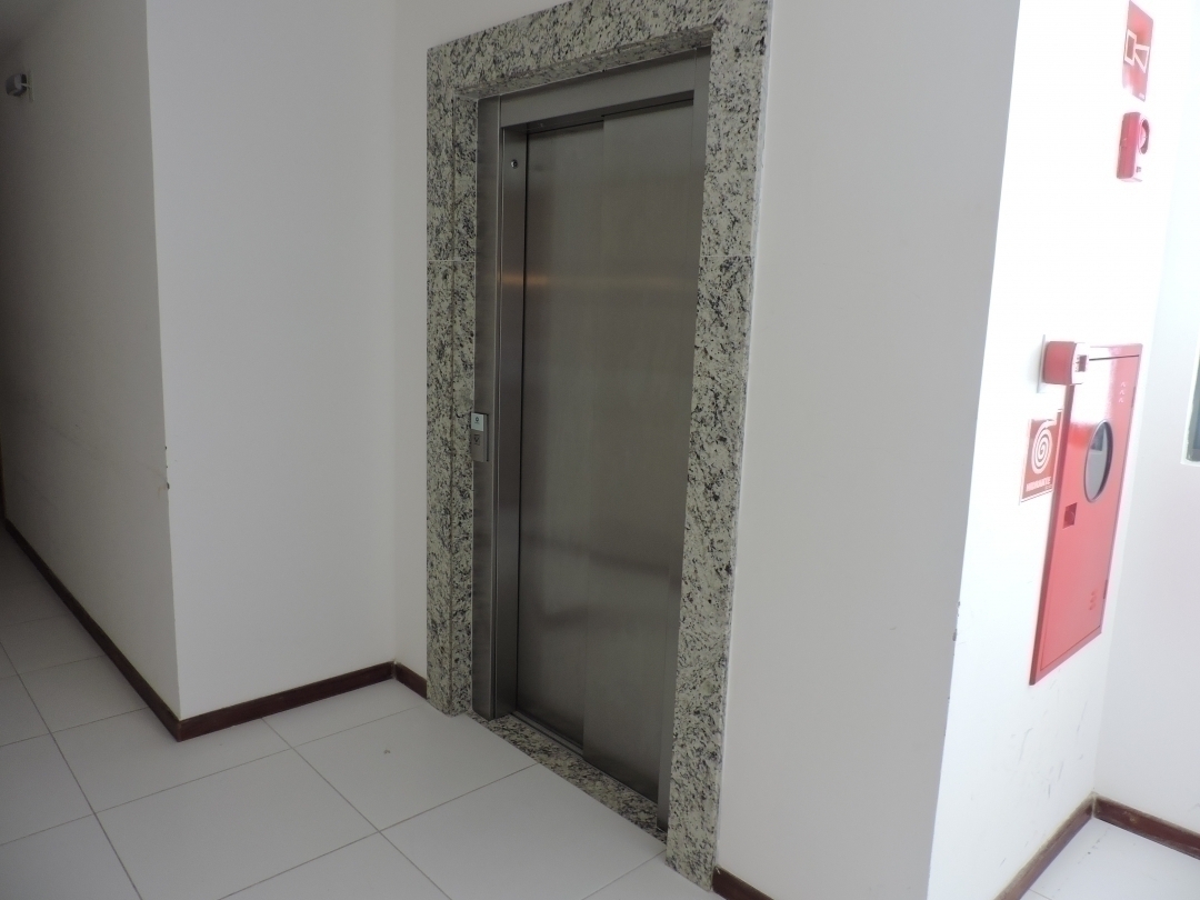 Apartamento à venda com 2 quartos, 66m² - Foto 6