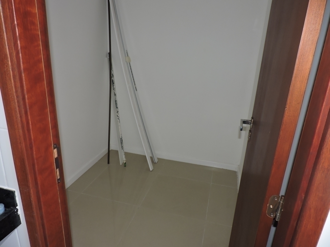 Apartamento à venda com 3 quartos, 106m² - Foto 15