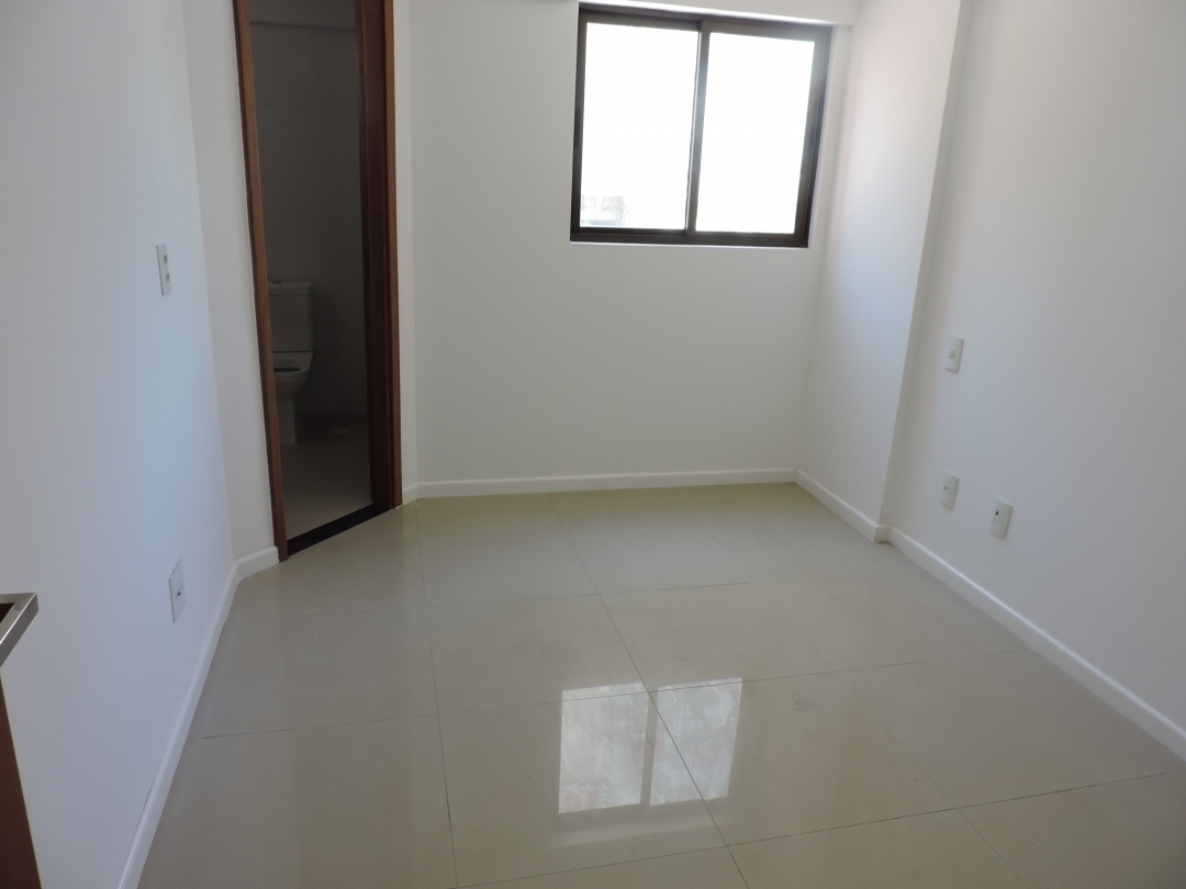 Apartamento à venda com 3 quartos, 106m² - Foto 10