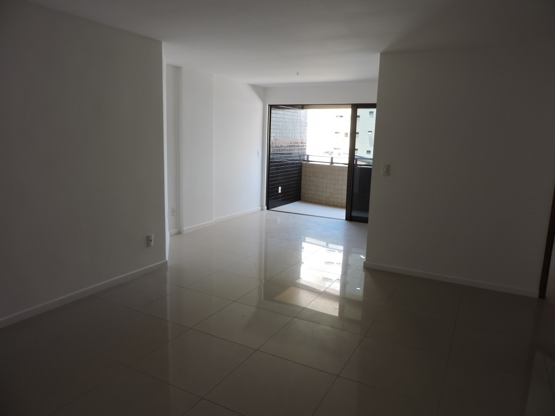 Apartamento à venda com 3 quartos, 106m² - Foto 4