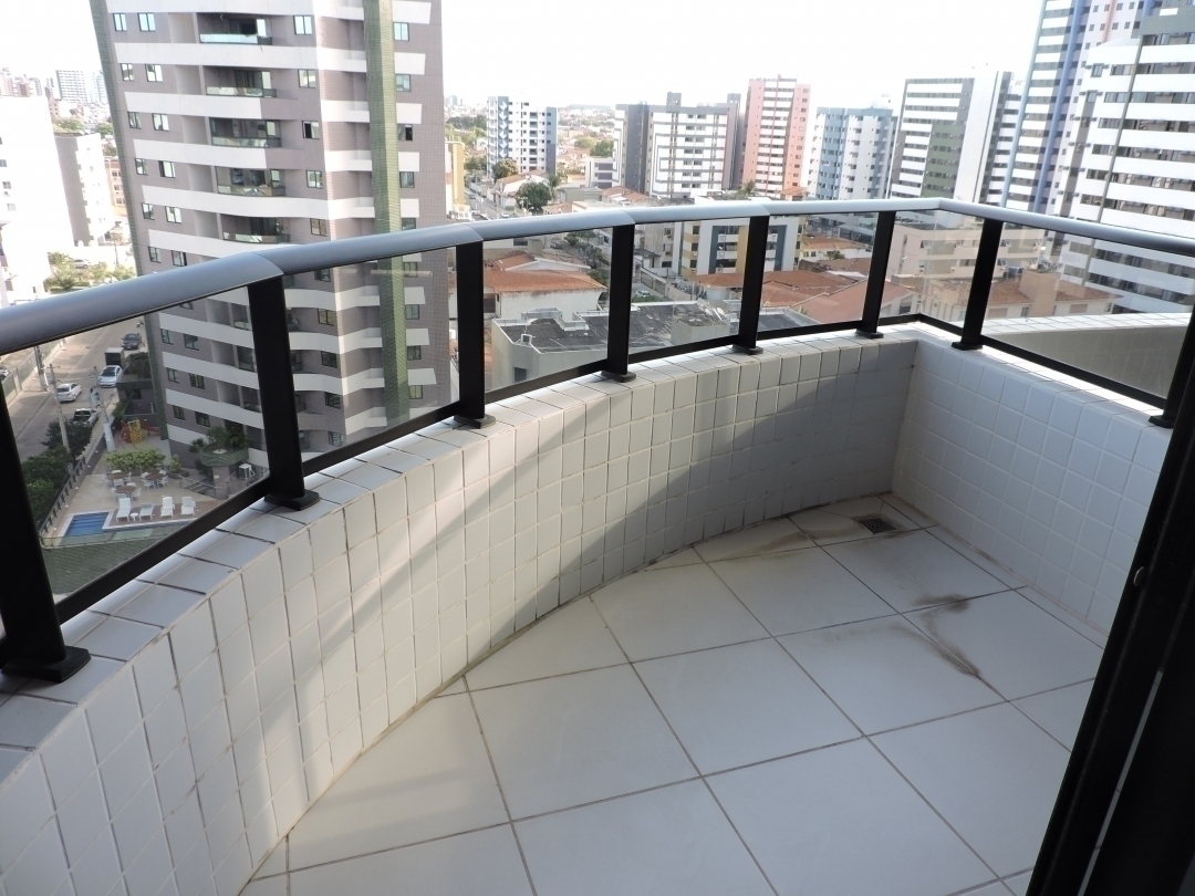 Apartamento à venda com 3 quartos, 93m² - Foto 4