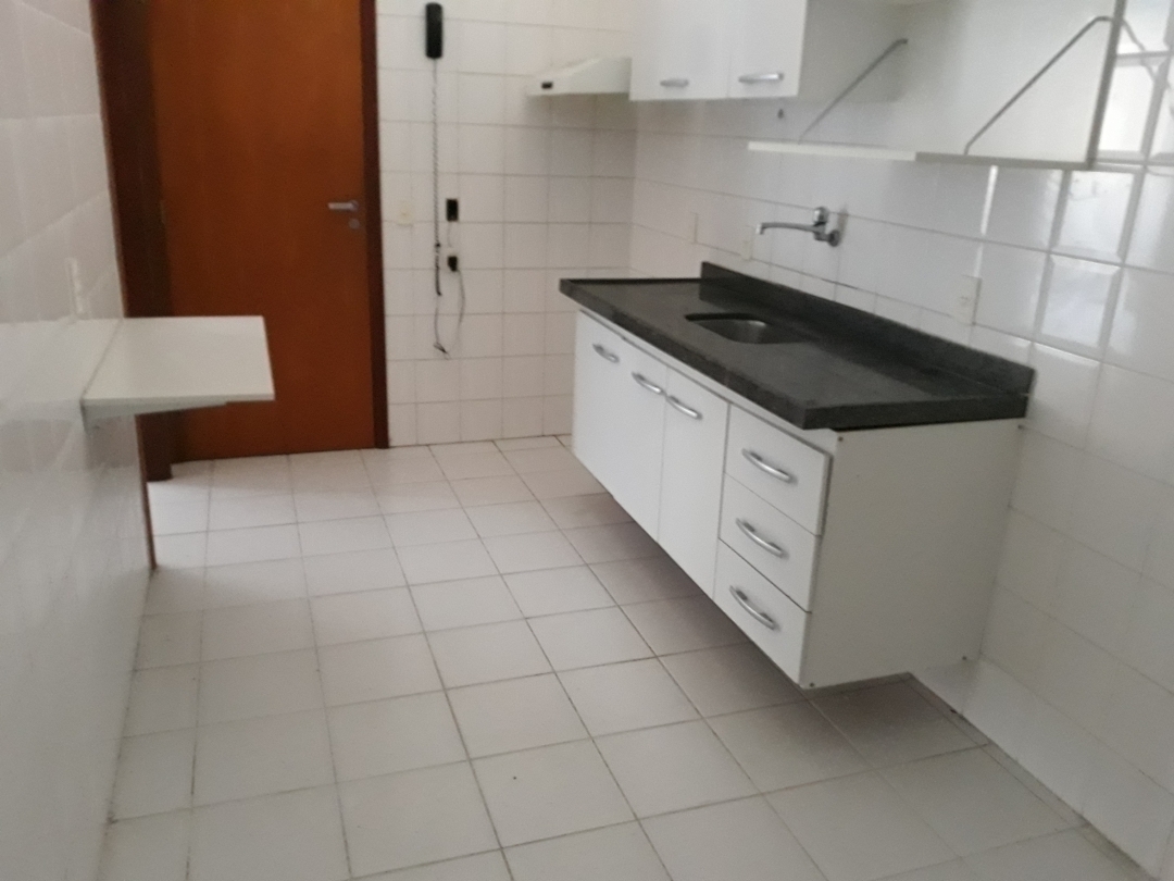 Apartamento à venda com 3 quartos, 80m² - Foto 11