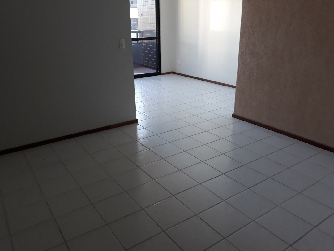 Apartamento à venda com 3 quartos, 80m² - Foto 3