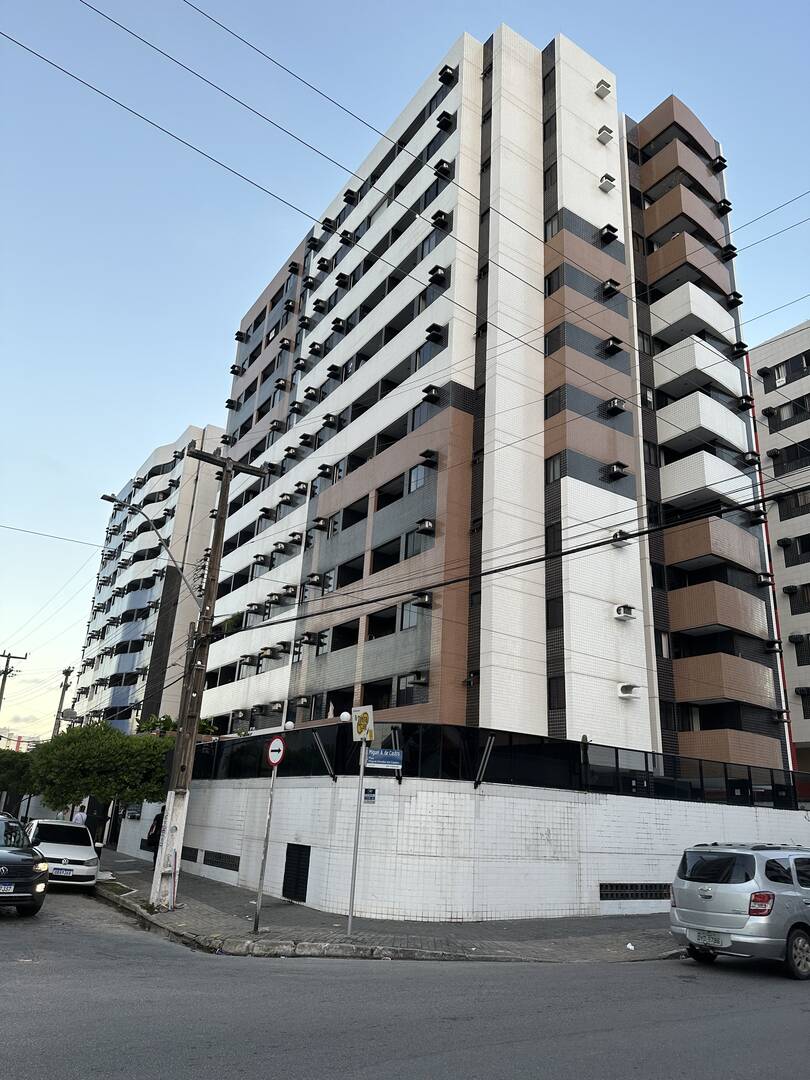 Apartamento à venda com 3 quartos, 76m² - Foto 1