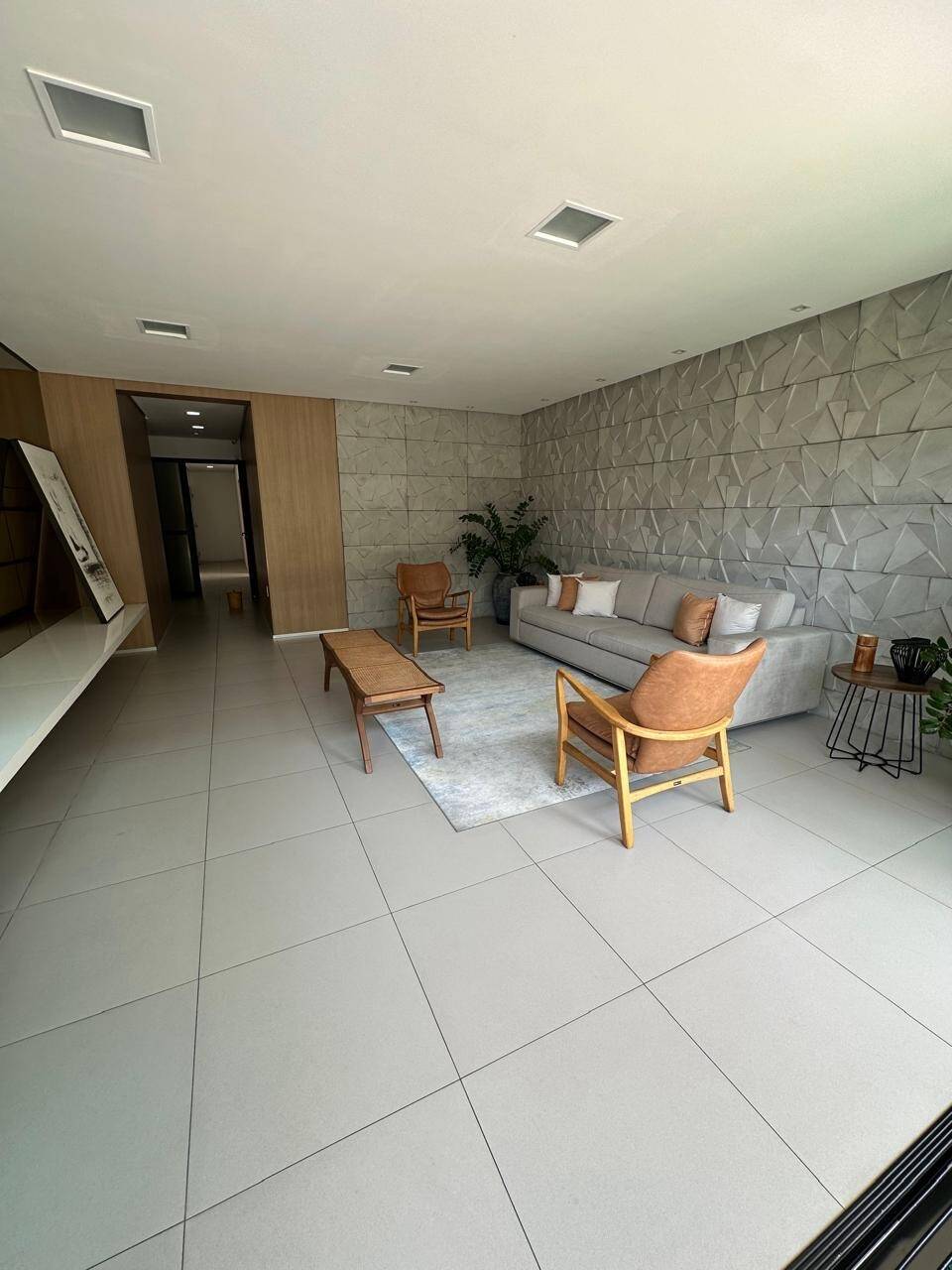 Apartamento à venda com 3 quartos, 117m² - Foto 2