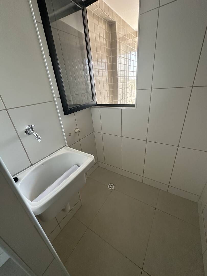 Apartamento à venda com 3 quartos, 64m² - Foto 8