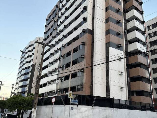 #90 - Apartamento para Venda em Maceió - AL